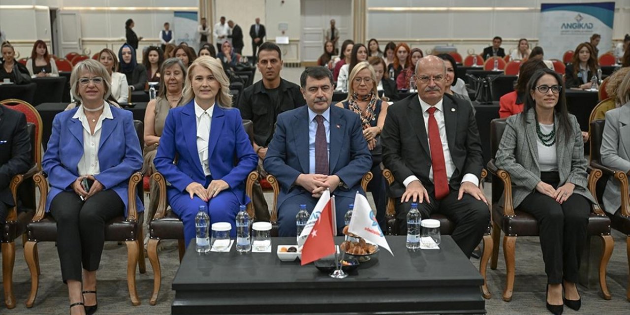 Kadın Girişimciler ve Yeni Mezun Gençler Bir Araya Gelerek Teknolojik Dönüşüme İmza Atacak