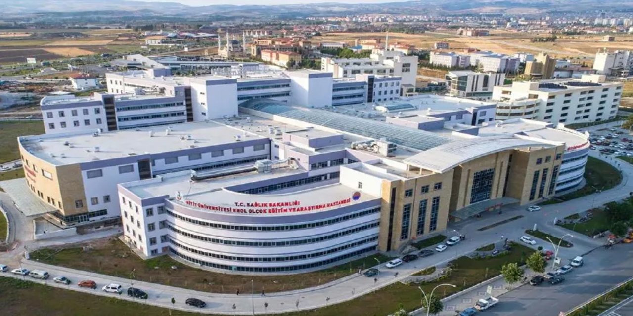 Sağlıkta Çağ Atlatan Buluşlar! Çorum'da Hastanede ‘Okunmuş Kek’ Dağıtıldı