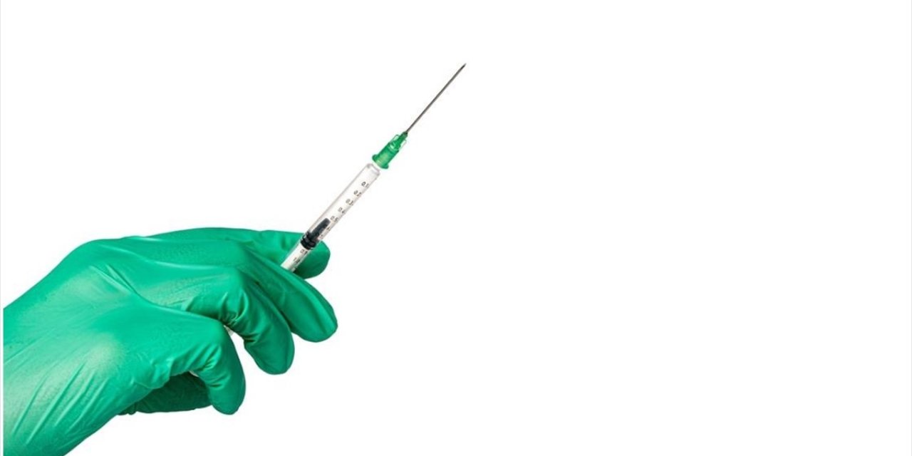 Prof. Dr. Alper Şener'den 65 Yaş Üstü Vatandaşlara "Grip Aşısı Olun" Çağrısı