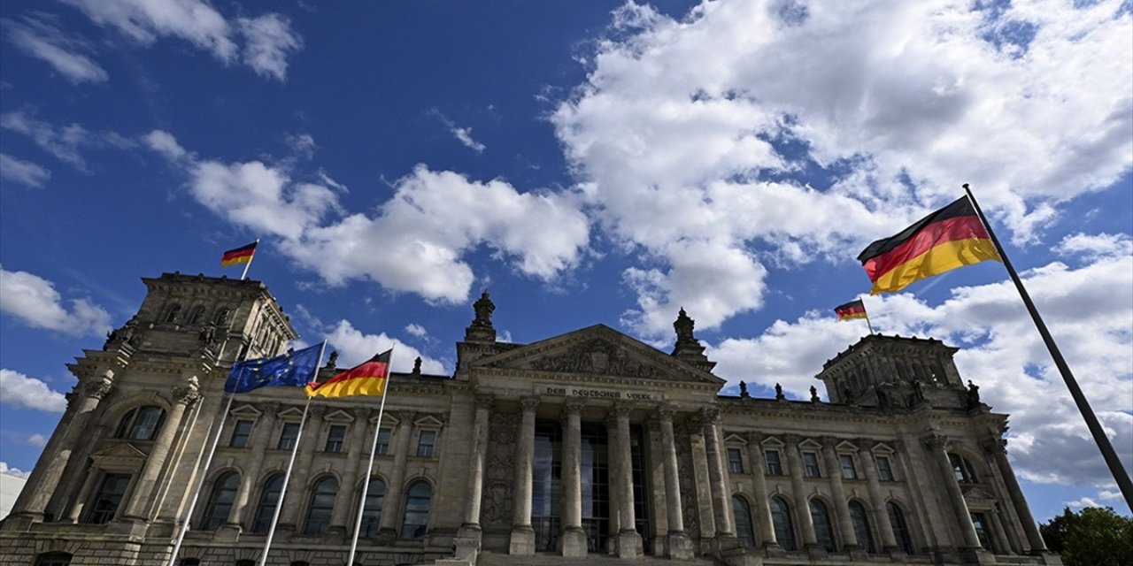 Almanya 8 Ağustos'tan İtibaren İsrail'e Herhangi Bir Silah Satışını Onaylamadı