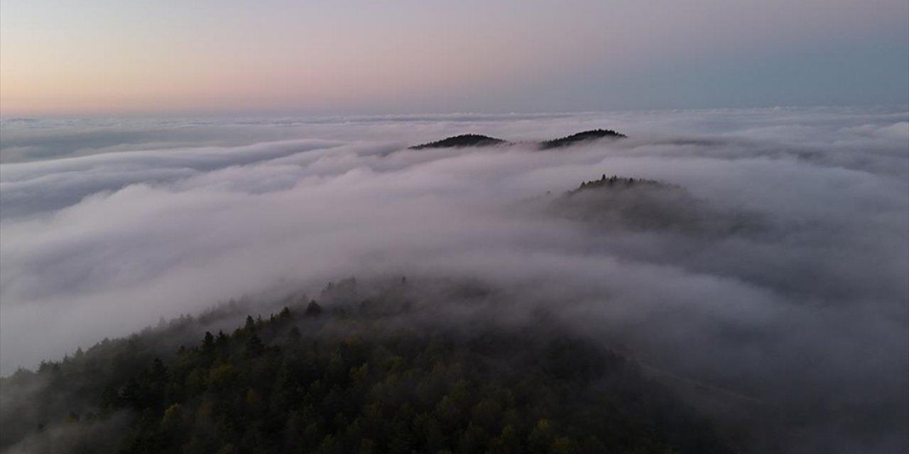 Samsun'da 1000 Rakımlı Mahallede Oluşan "Sis Denizi" Dronla Görüntülendi
