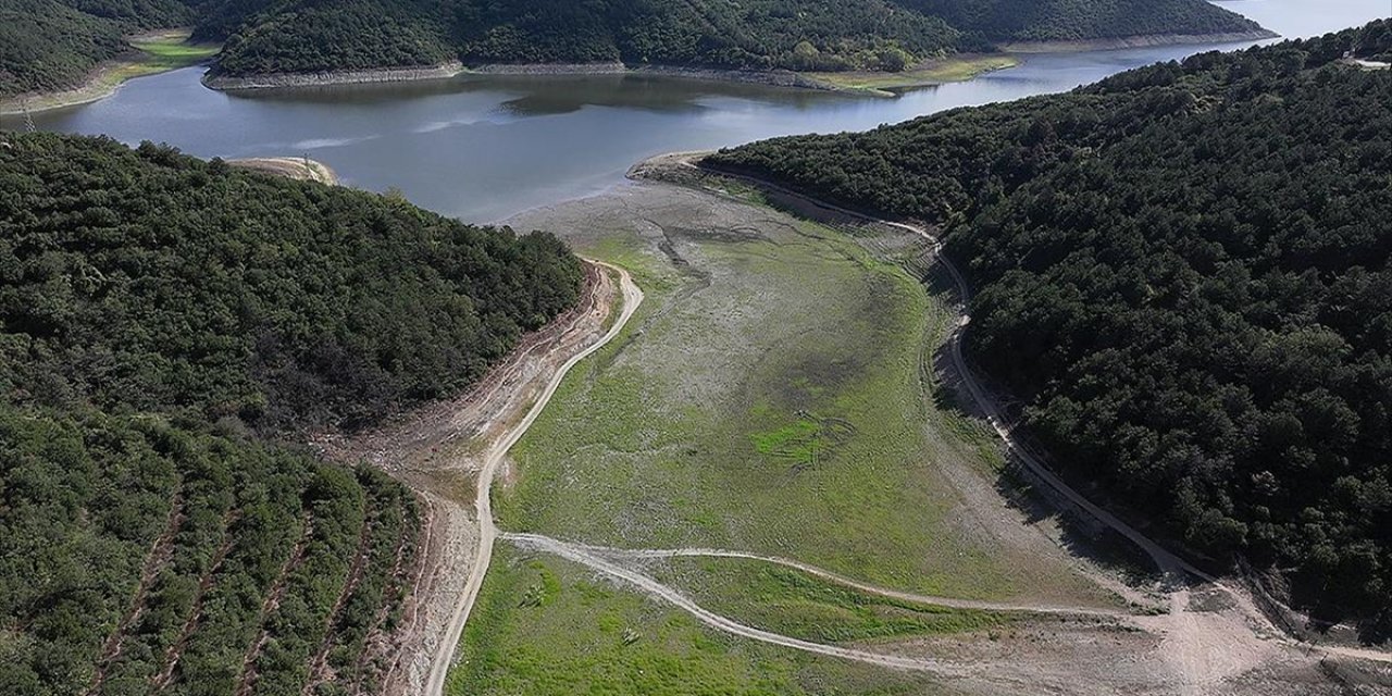 İstanbul'da Barajlardaki Doluluk Oranı Yüzde 30,32'ye Kadar Düştü