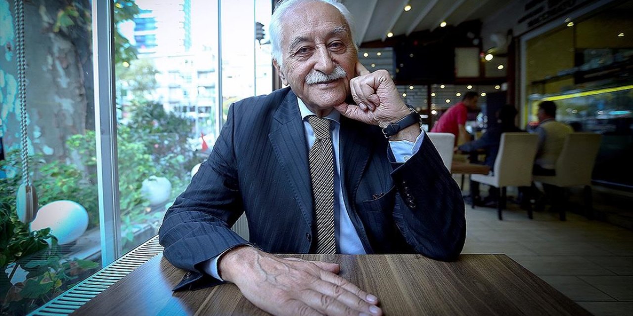 Türk Edebiyatının Milli Sesi: Yavuz Bülent Bakiler