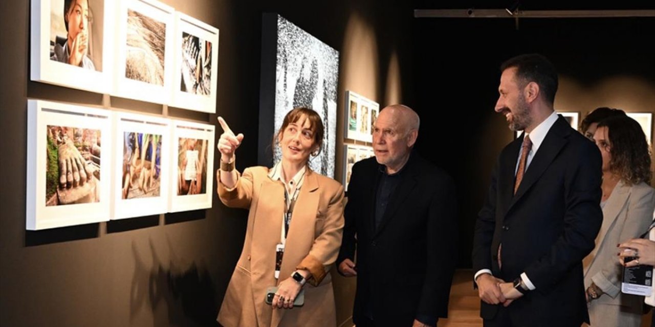 Dünyaca Ünlü Fotoğrafçı Steve Mccurry'nin "The Haunted Eye" Sergisi Sanatseverlerle Buluştu