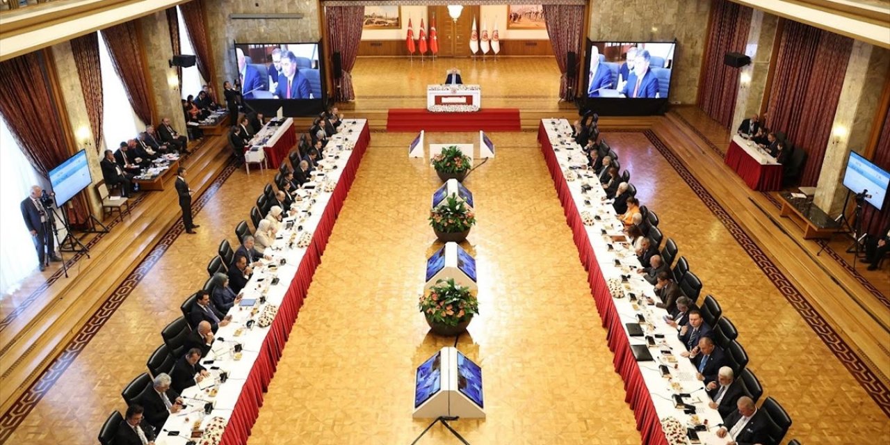 Milli Dayanışma, Kardeşlik ve Demokrasi Komisyonu 2 Ekim'de Hukukçuları Dinleyecek