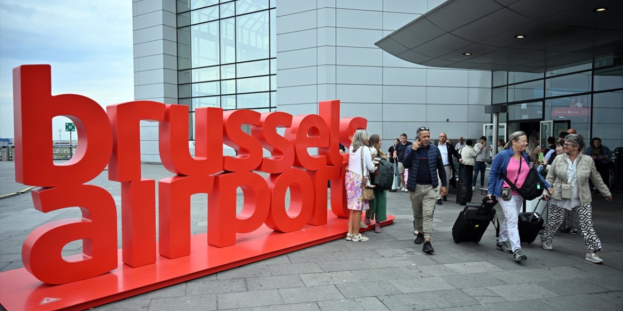 Brüksel Havalimanı'nda 14 Ekim'deki Gidiş Yönlü Bütün Uçuşlar İptal Edildi