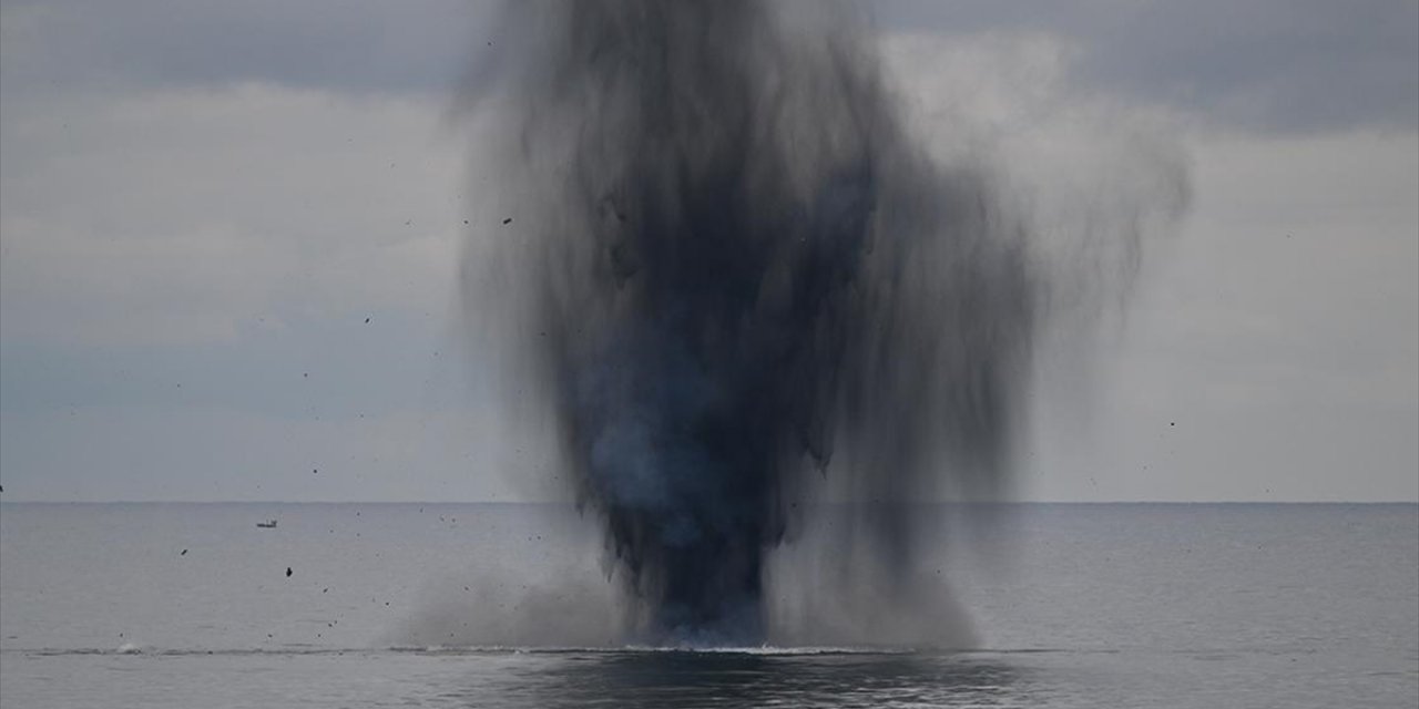 Trabzon'da Balıkçılar Tarafından Bulunan İnsansız Deniz Aracı Kontrollü Şekilde Etkisiz Hale Getirildi