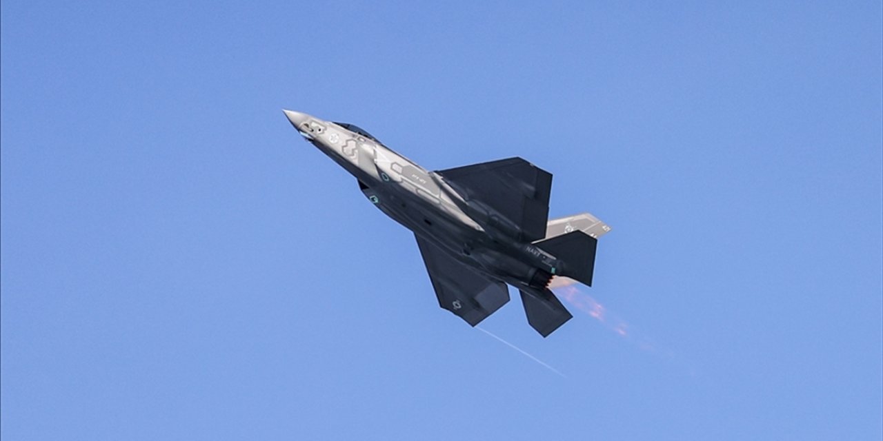 İsrail Ordusu, Bir Savaş Uçağının "Teknik Arıza" Nedeniyle Akdeniz'e Doğru Füze Ateşlediğini İddia Etti