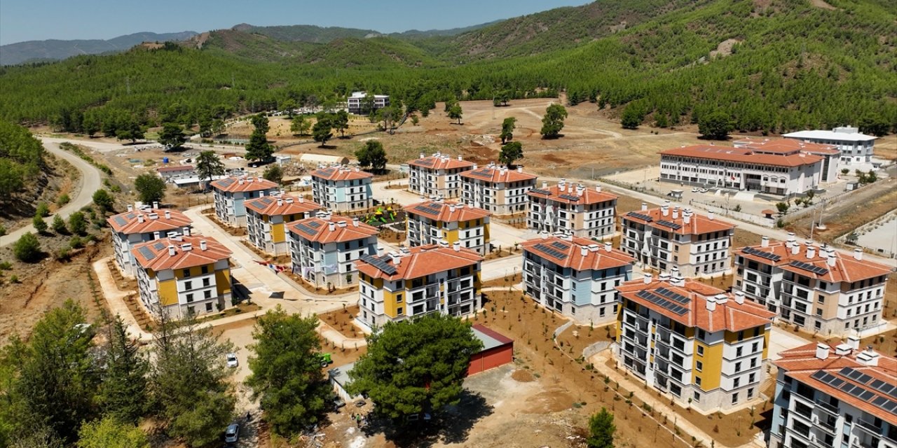 Sektör Temsilcileri 500 Bin Sosyal Konut Projesi'ne İlişkin Değerlendirmelerde Bulundu