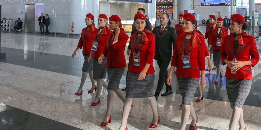 THY, 700 Bayan Kabin Memuru Alacak