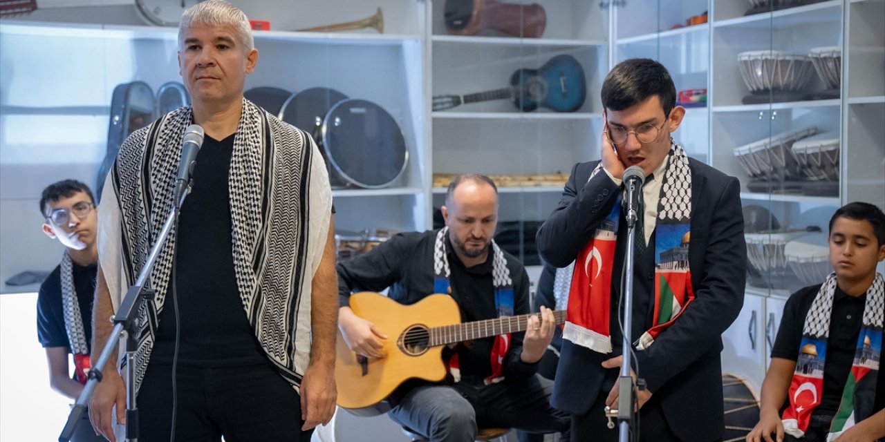 Liseli Müzik Grubu Küresel Sumud Filosu'na Şarkılarıyla Selam Yolladı