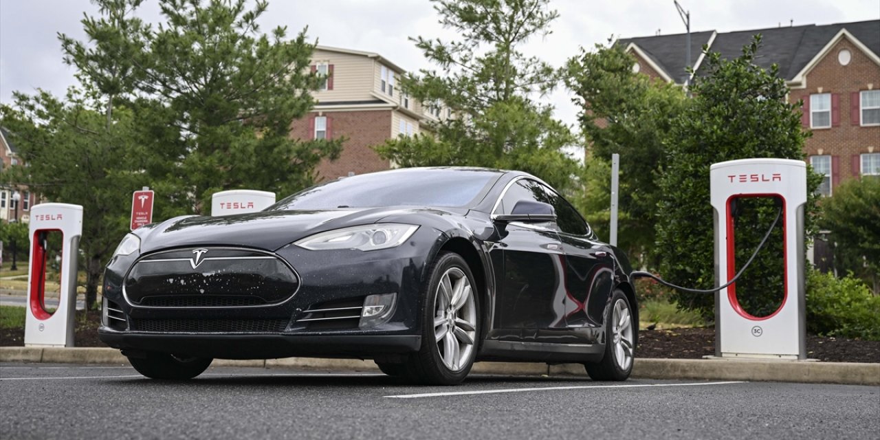 Tesla'nın Otomobil Teslimatları Üçüncü Çeyrekte Arttı
