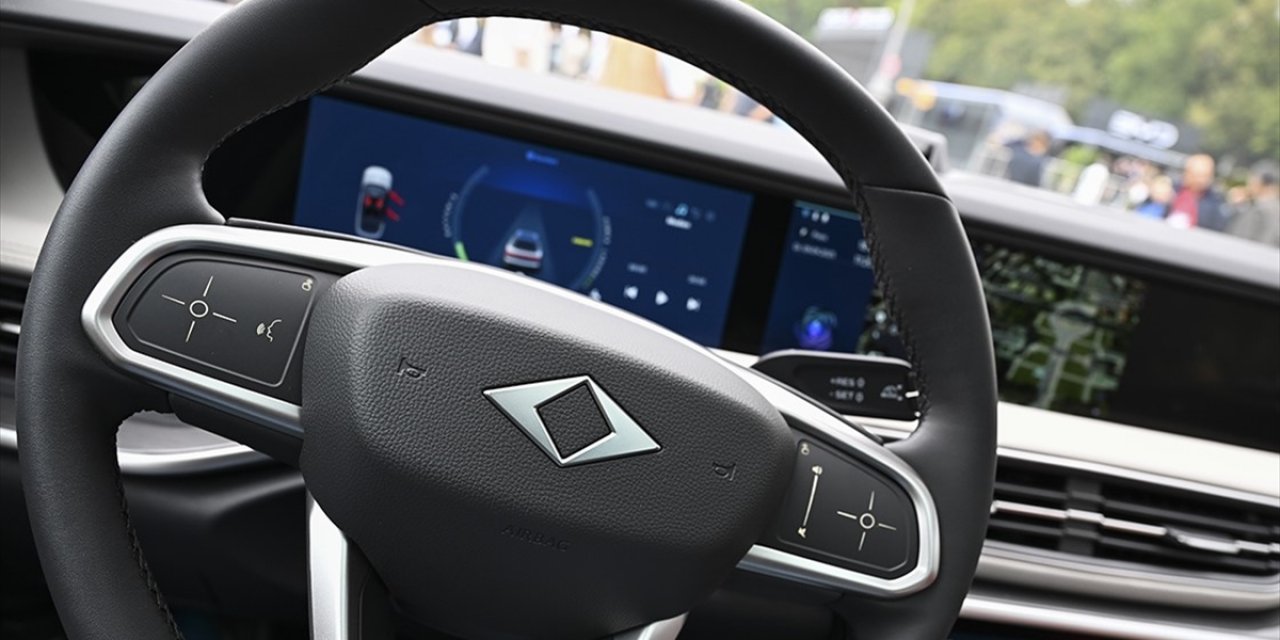 Benzinli ve Dizel Otomobil Satışları Düşerken, Elektrikliyle Hibritte Yükseliş Sürüyor