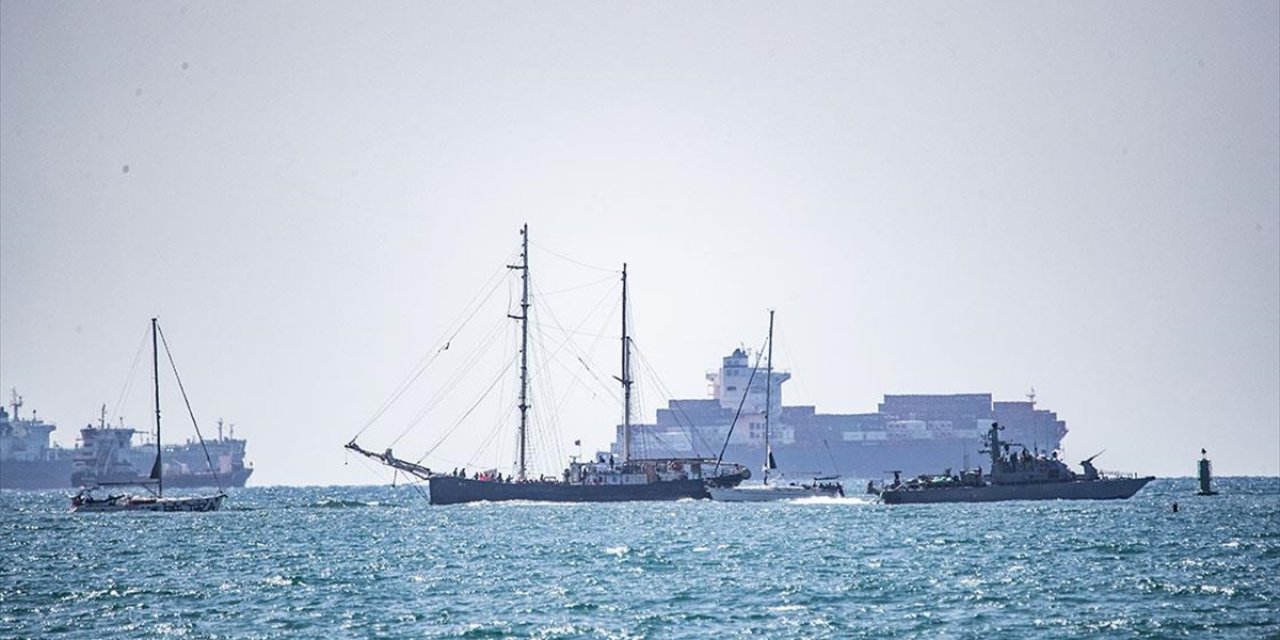 Sumud Filosu Aktivistleri, İsrailli Bakan'ın Provokasyonuna "özgür Filistin" Sloganıyla Karşılık Verdi