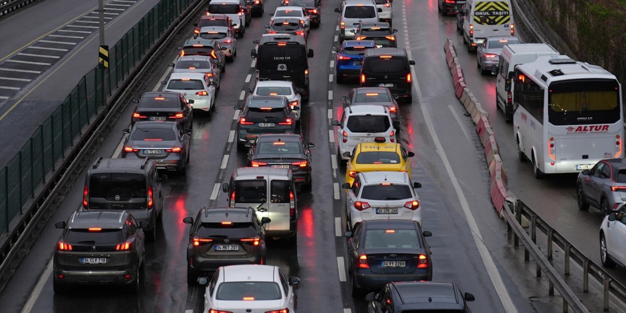 İstanbul'da Trafik Yoğunluğu Yüzde 80'e Kadar Ulaştı
