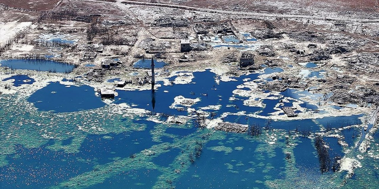 Kayseri'de Baraj Suyu Çekilince Eski 4 Yerleşim Yeri Ortaya Çıktı