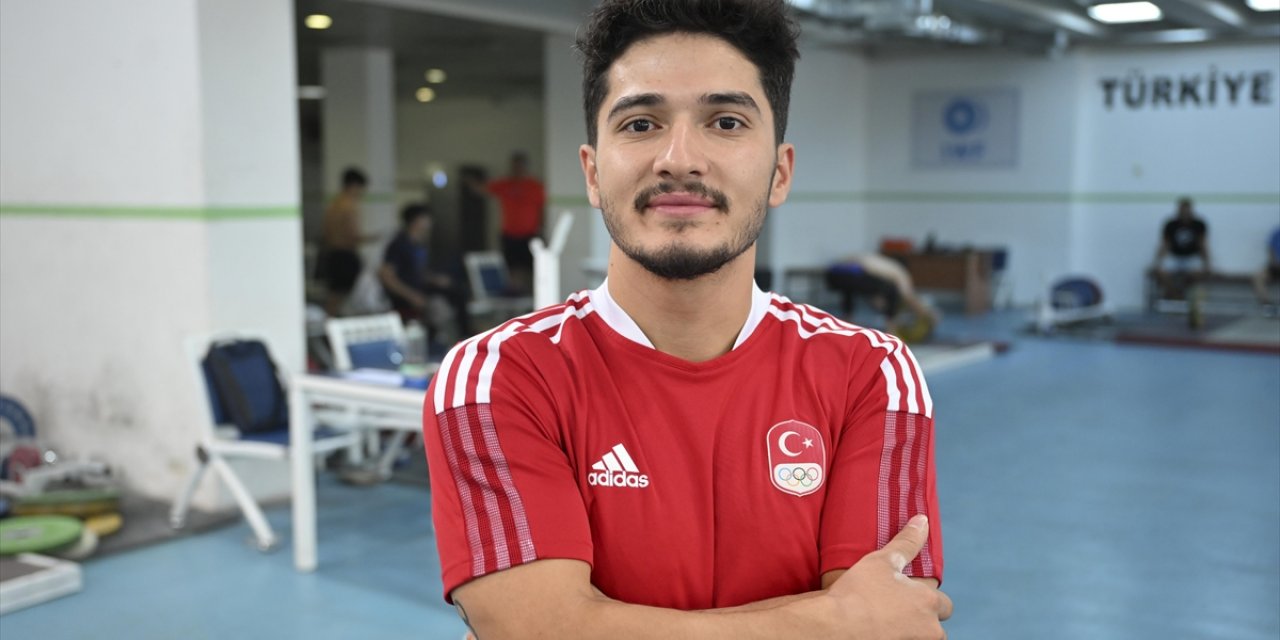 Milli Halterci Muhammed Furkan Özbek, Rekor Kırarak Dünya Şampiyonu Oldu