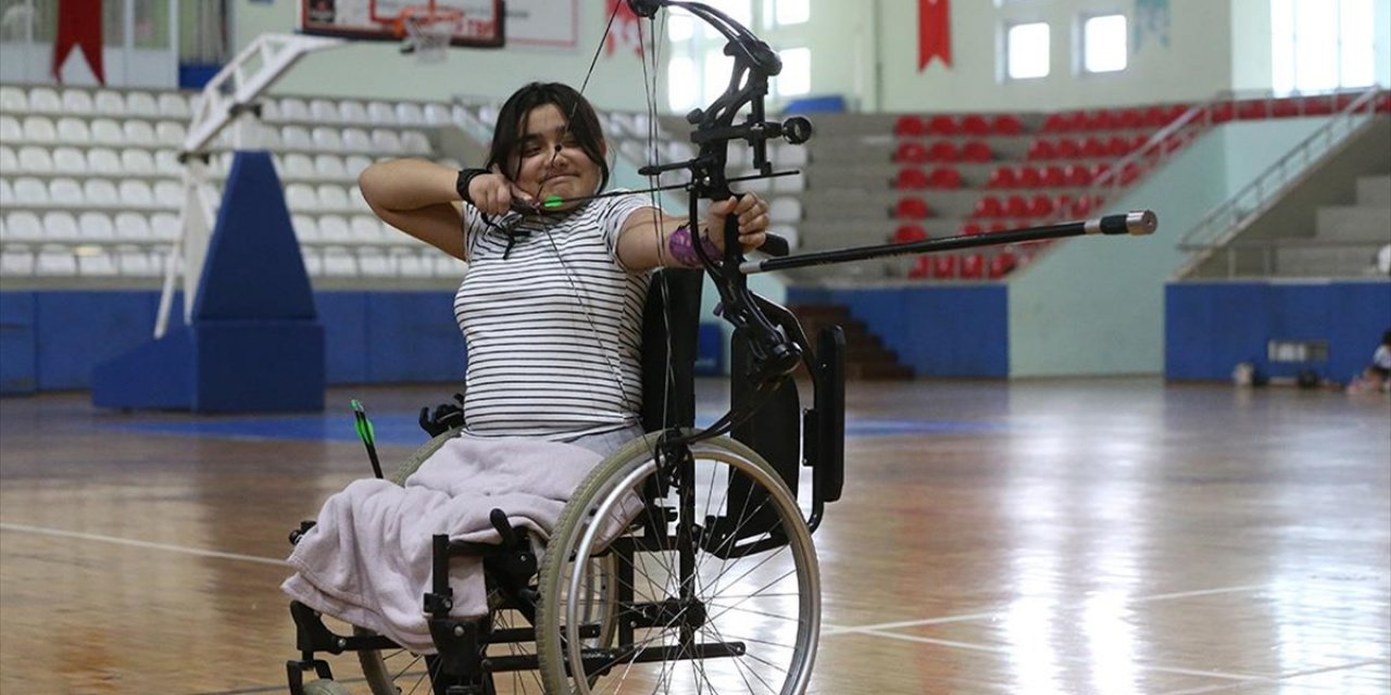 Depremde Bacaklarını Kaybeden Para Okçu Feyza Nur'un Hedefi Türkiye Şampiyonluğu