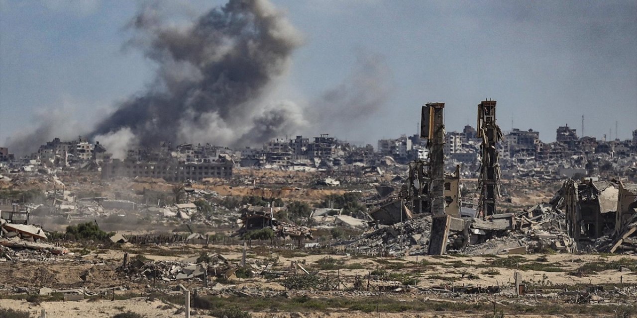 İsrail'in Gazze'deki Saldırıları 67 Bin İnsanın Ölümüne ve 70 Milyar Dolar Maddi Hasara Yol Açtı