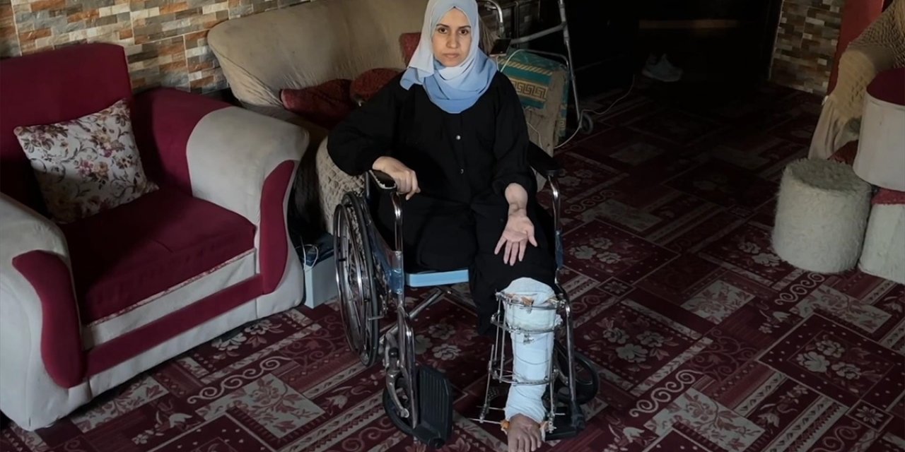 İsrail Saldırısında 4 Kızını Ve Bacağını Kaybeden Gazzeli Anne, Çocuklarının Mezarını Ziyaret Edebilmek İstiyor