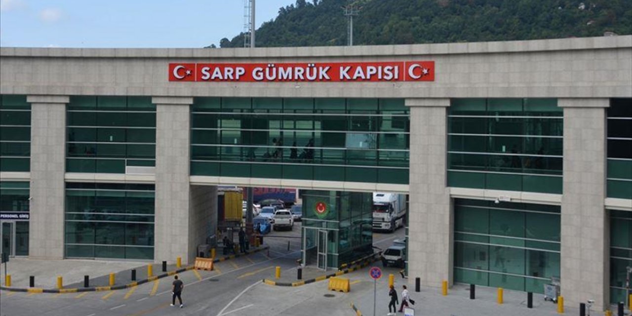 Sarp Sınır Kapısı’ndan 9 Ayda 4 Milyona Yakın Yolcu Geçişi Oldu