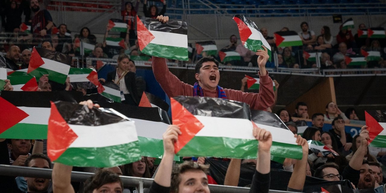 Avrupa Basketbolundan Soykırımcı İsrail'e "Saygı Duruşu"