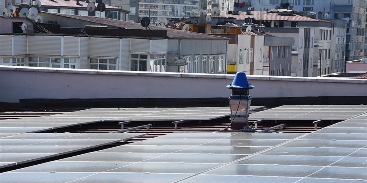 Türkiye'de Adliye Binalarında İlk Güneş Enerjisi Santrali Samsun'da Kuruldu