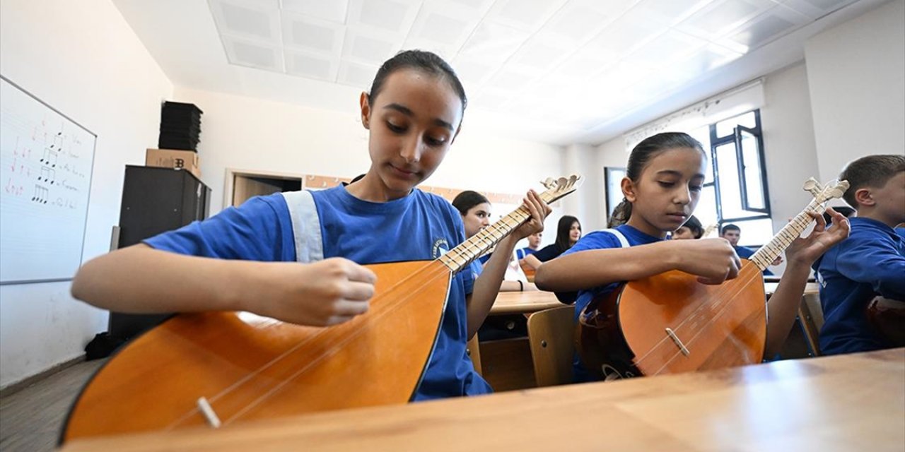 Düzce'de Çocuklar Müziğin Gücüyle Dijital Bağımlılıktan Uzaklaşıyor