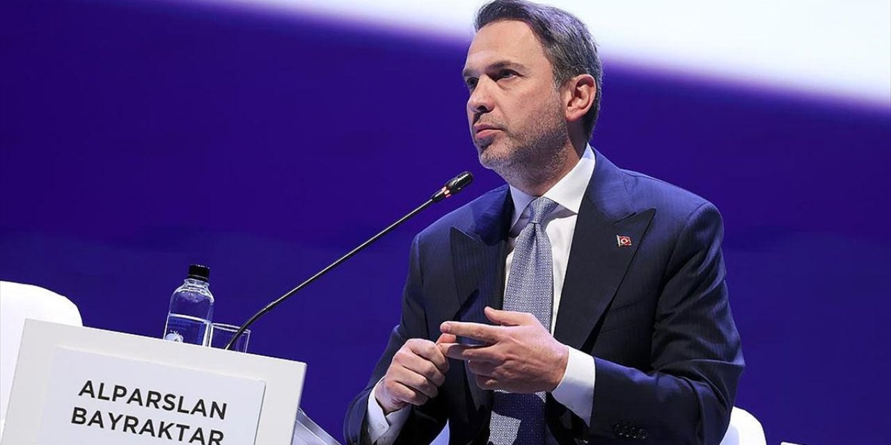 Bakan Bayraktar, Uygun Maliyetli Enerji Arzı İçin Yatırımlara Devam Edileceğini Bildirdi: