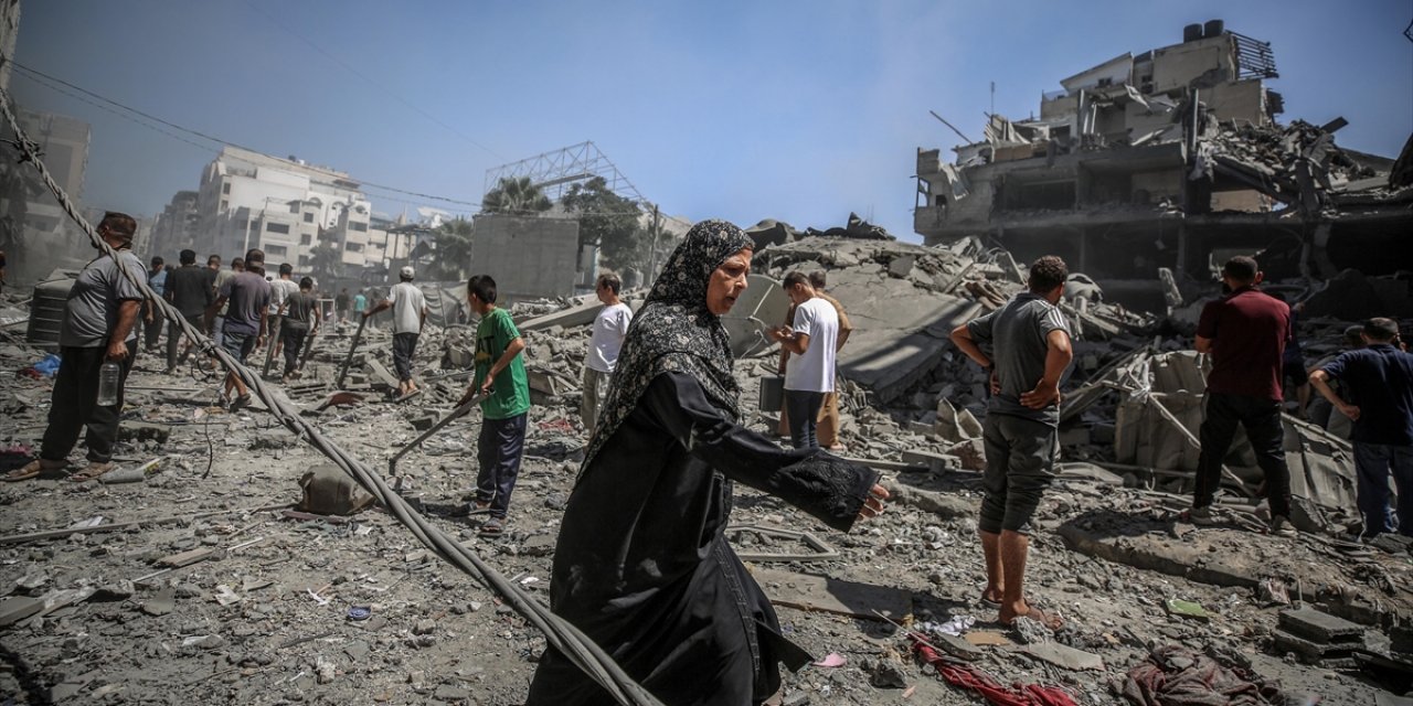 FKÖ: Filistin Hükümeti, Gazze'deki Saldırıların İzlerini Silmek İçin Hazırlıklarını Tamamladı