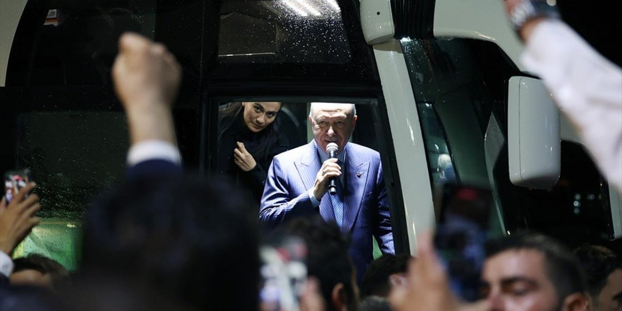 Cumhurbaşkanı Erdoğan, Memleketi Rize'nin Güneysu İlçesinde Vatandaşlara Hitap Etti