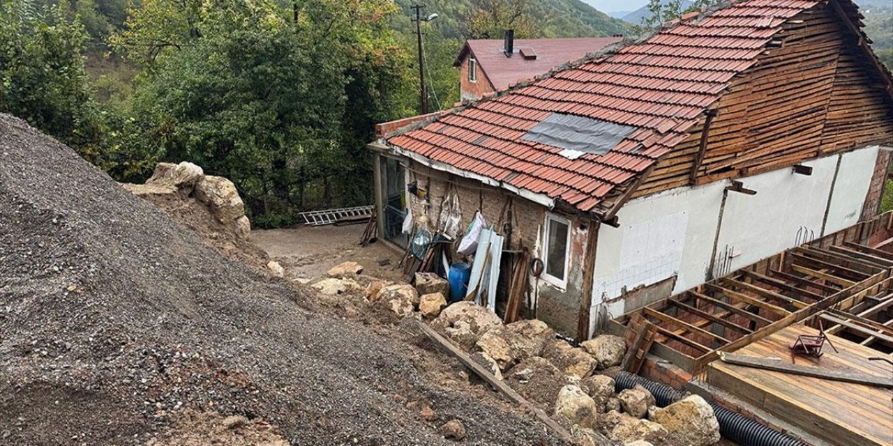 Bartın'da Yağış Heyelana Neden Oldu