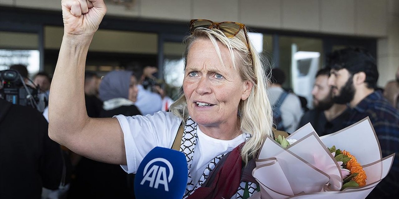 Özgürlük Filosu'na Katılan İzlandalı Müzisyen Stina, İsrail Hapishanesinde Yaşadıklarını Anlattı