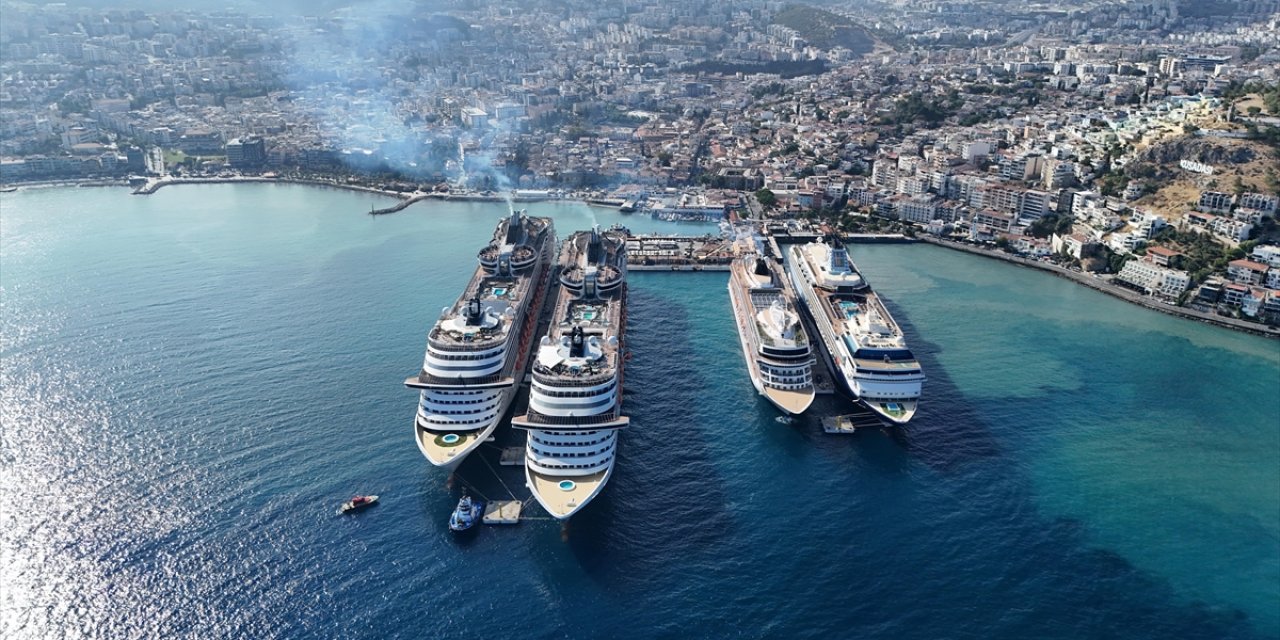 İstanbul'da Kruvaziyer Limanlarında 8 Ayda 410 Binden Fazla Yolcu Ağırlandı