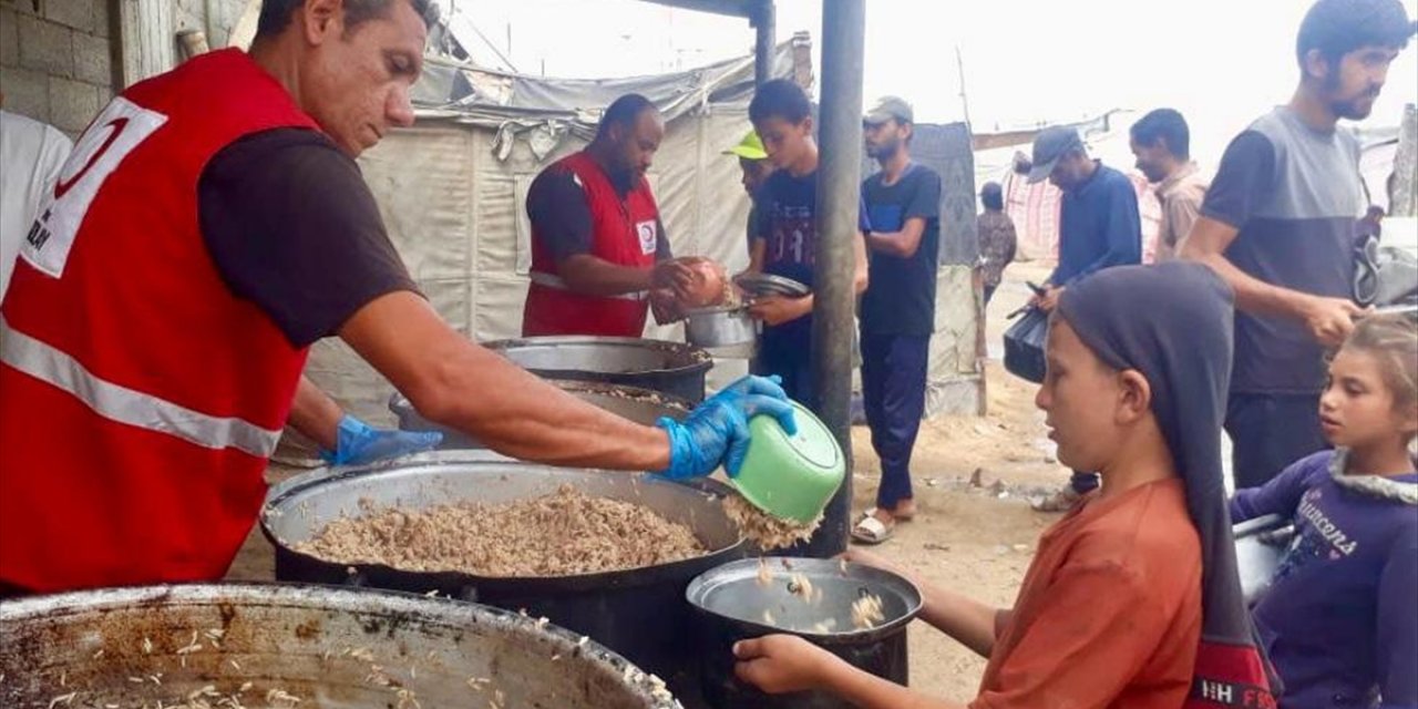 Türk Kızılayın, Gazze'de Yürürlüğe Giren Ateşkes Sonrası Yardımları Sürüyor
