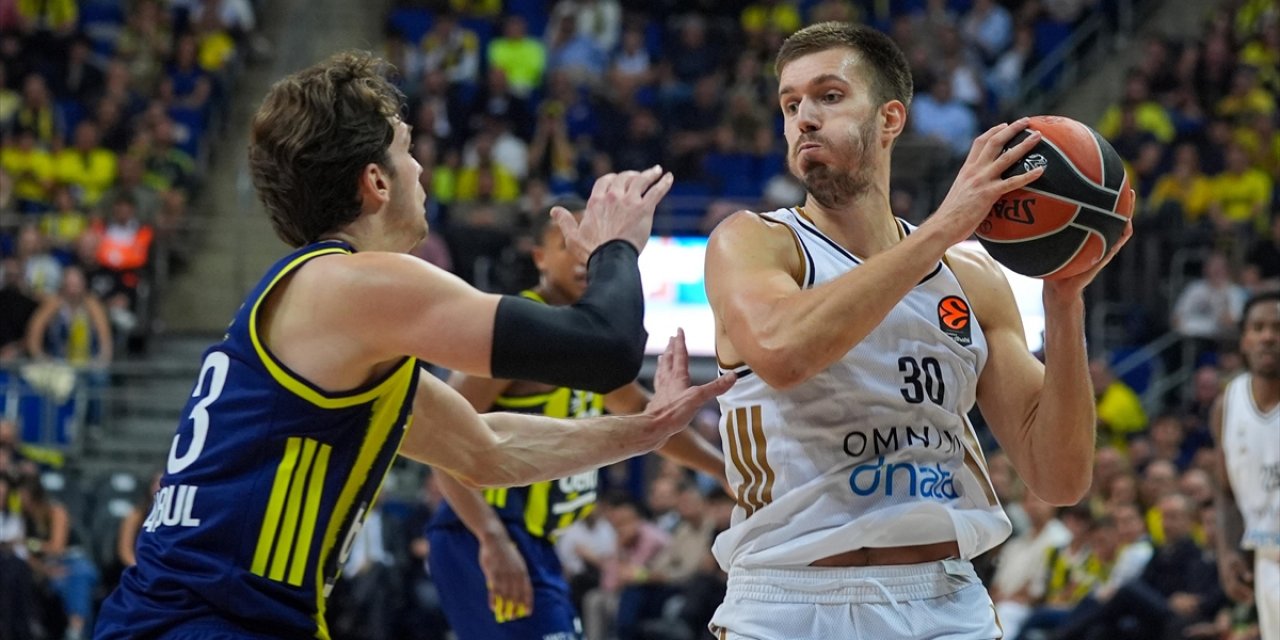 Fenerbahçe Beko, Dubai Basketbol'a Mağlup Oldu