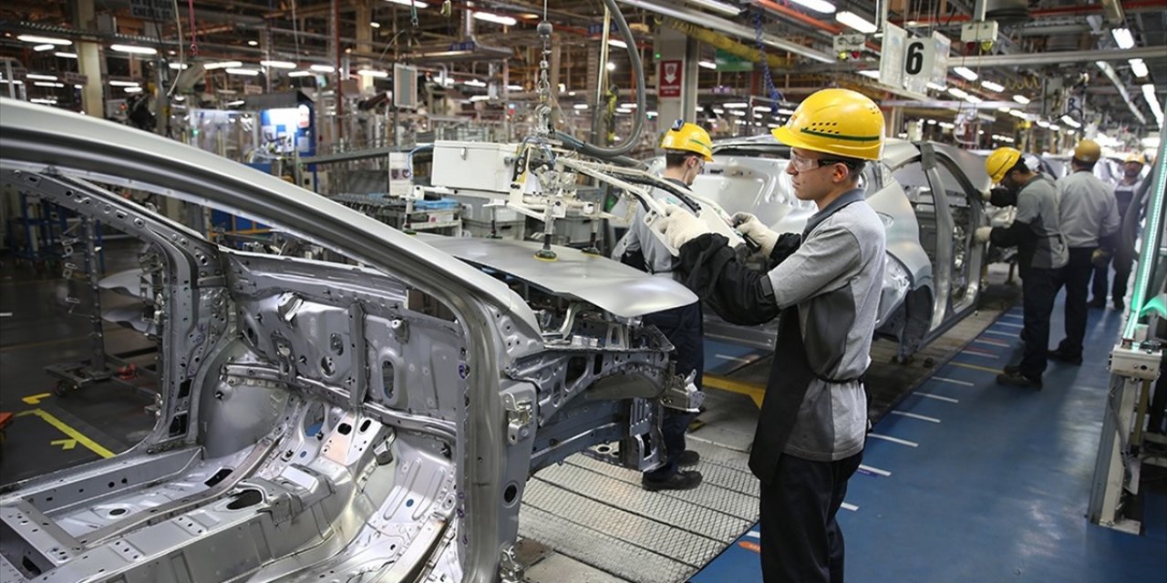 Sakarya 9 Ayda Ürettiği 114 Bin 540 Aracı İhraç Etti