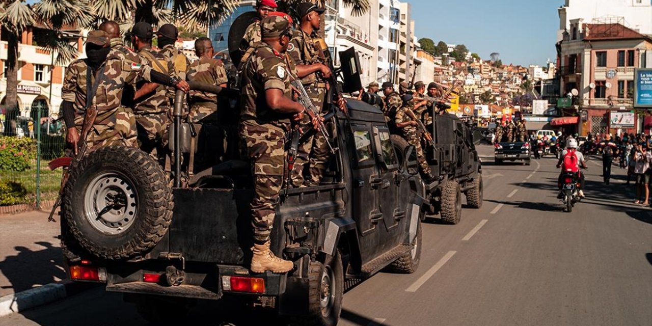 Madagaskar, Bağımsızlıktan Bu Yana Darbelerin Gölgesinde