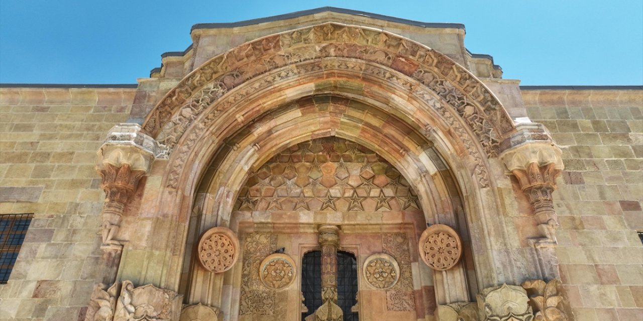 "Divriği Ulucamii Ve Darüşşifası: Sesin Mucizesi" Belgeselinin Çekimleri Başladı