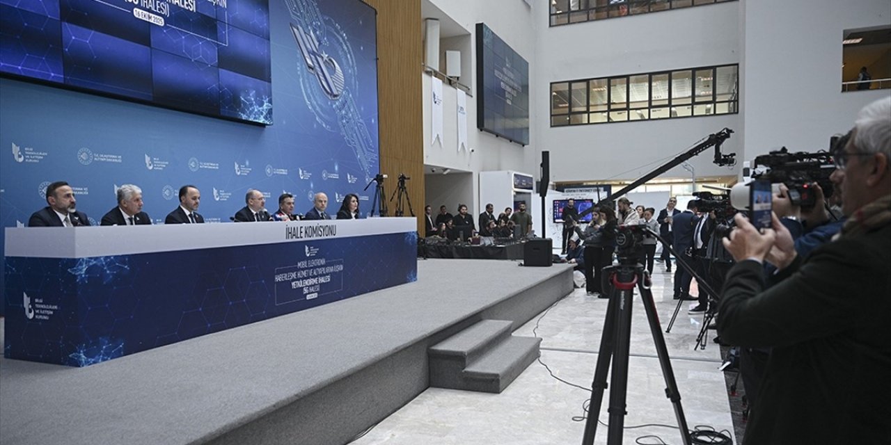 Üç İletişim Operatörünün Üst Yöneticisi 5g İhalesini Değerlendirdi