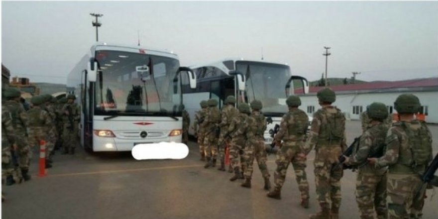 Suriye'ye Operasyon Öncesinde Komandolar Sınırda