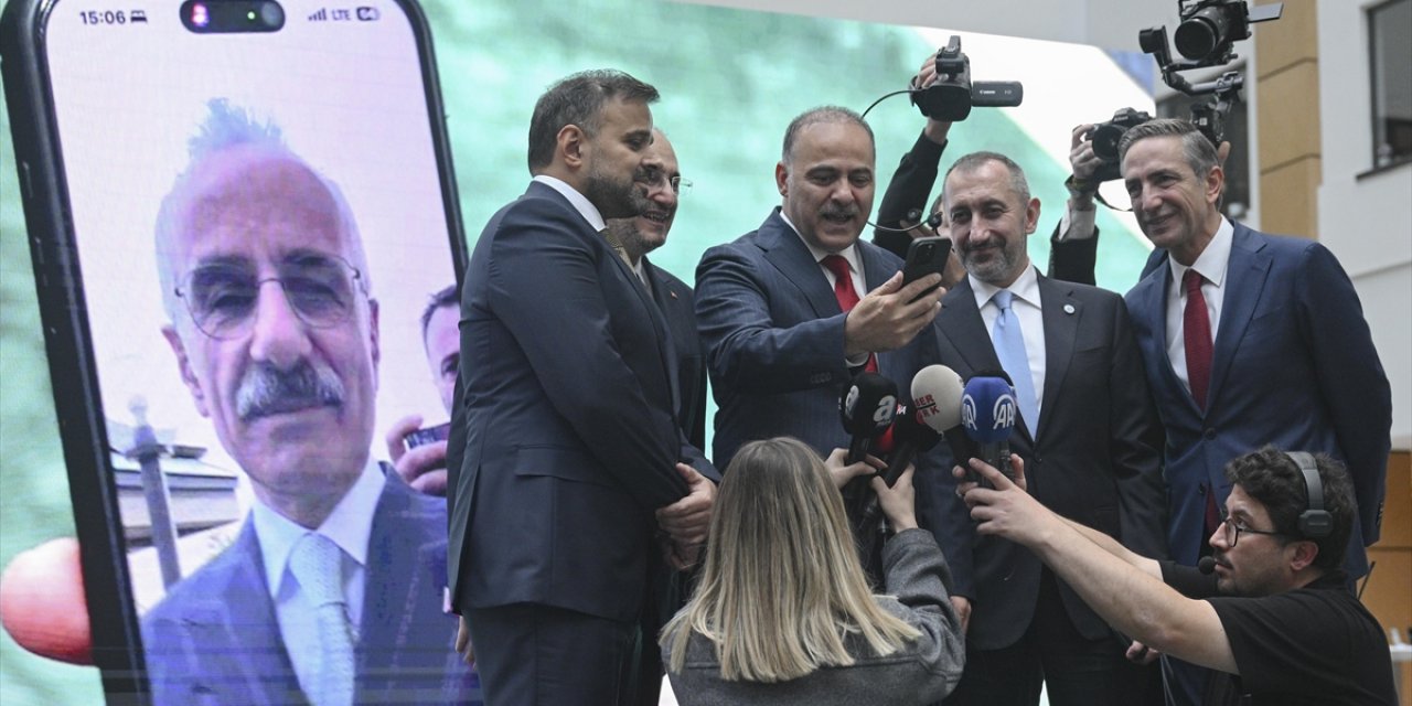 Bakan Uraloğlu: 5g İhalesinde Beklediğimiz Rakamın Üzerine Çıktık, Başarılı Bir İhale Oldu