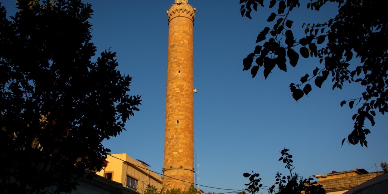 Irak'ta Duhok'un Tarihi İlçesi Amediye'deki Osmanlı'dan Kalan İhtişamlı Minare Dikkati Çekiyor