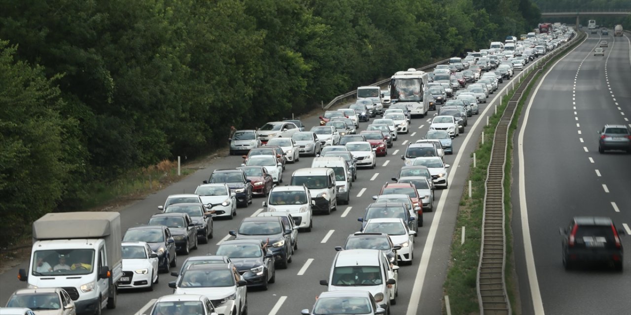 Trafiğe Eylülde 196 Bin 338 Aracın Kaydı Yapıldı
