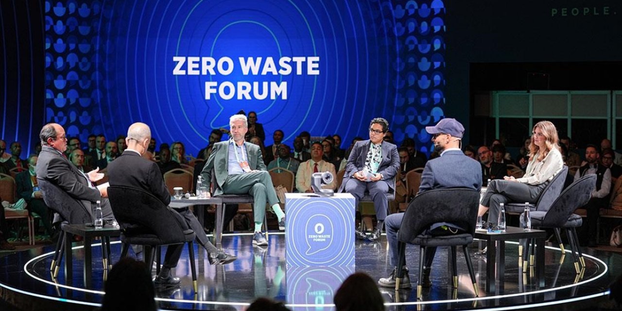 İstanbul'daki "Uluslararası Sıfır Atık Forumu"nda Hükümetlerin Uyguladığı Politikalar Konuşuldu