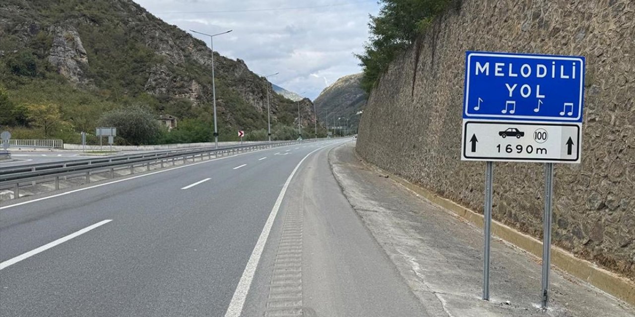 Türkiye'nin Üçüncü "Melodili Yol Uygulaması" Trabzon'da Hayata Geçirildi