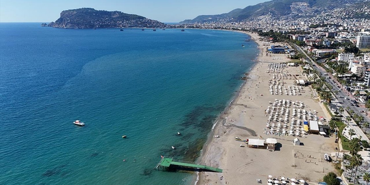 Alanya'da Uzayan Turizm Sezonunda Doluluk Yüzde 85 Oldu