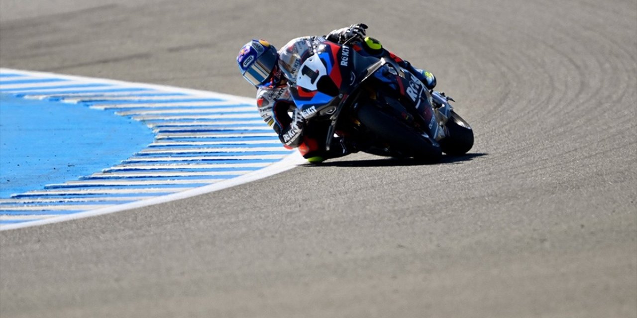 Milli Motosikletçi Toprak Razgatlıoğlu, 2025 Dünya Superbike'ta Şampiyon Oldu