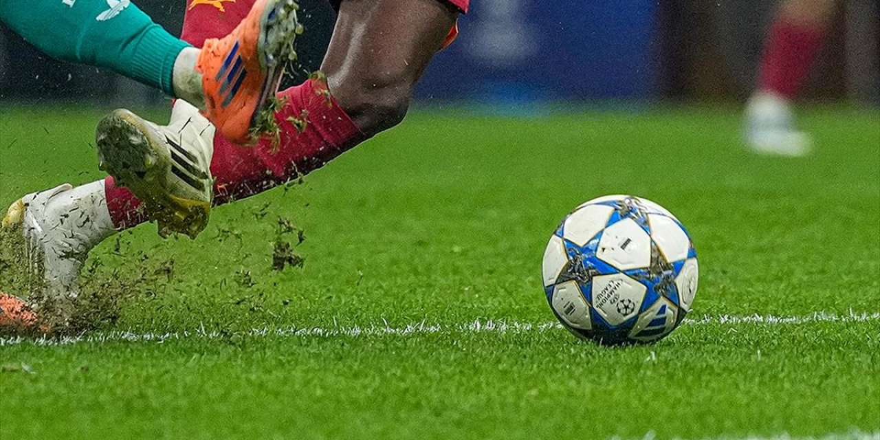 Galatasaray-Bodo/glimt Maçının Yapılacağı Saatte İki Süper Lig Karşılaşması Da Oynanacak