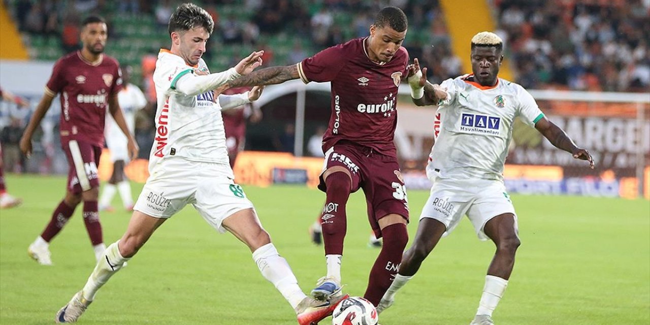 "En Az Gol Yiyen" Göztepe, "Namağlup" Ünvanını Kaybetti